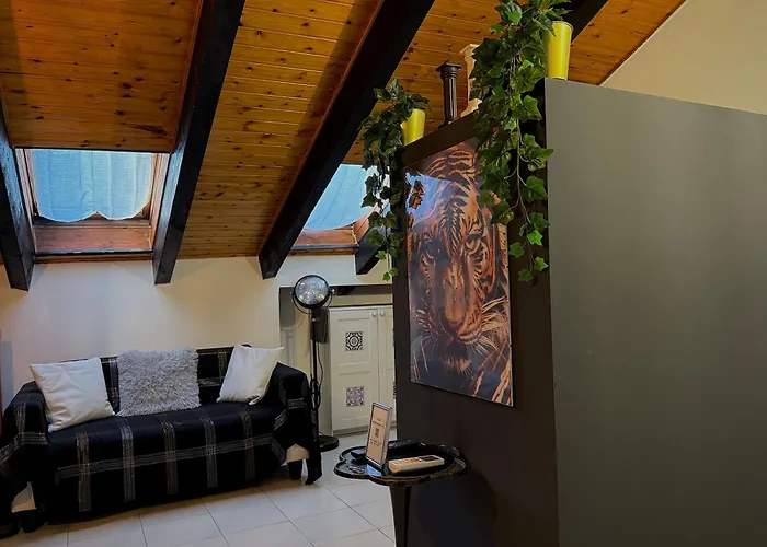 Hosting Dreams Attics - Duomo 아파트