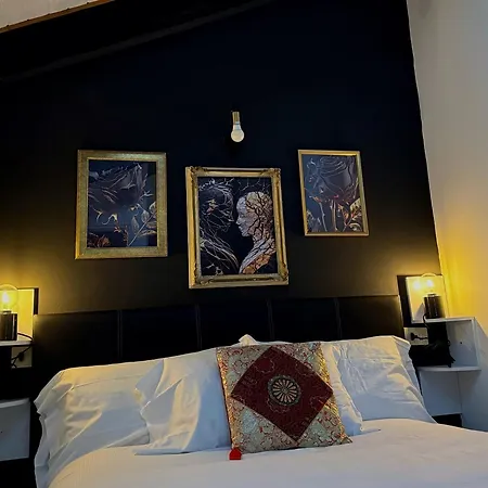 Hosting Dreams Attics - Duomo Appartamento