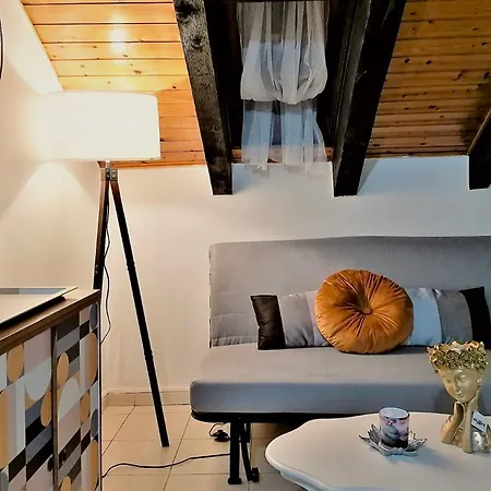 Hosting Dreams Attics - Duomo