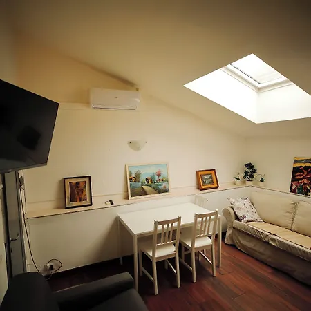 Hosting Dreams Attics - Duomo