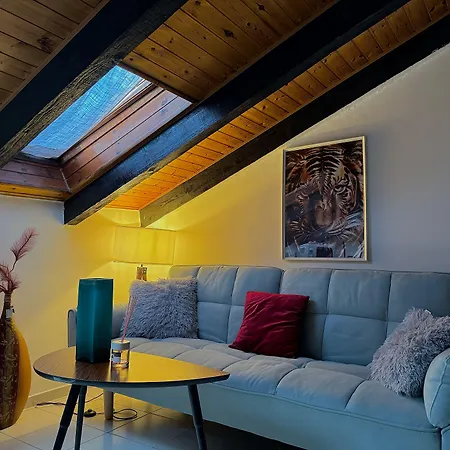Hosting Dreams Attics - Duomo Apartment