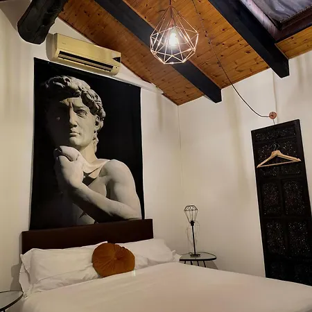 Hosting Dreams Attics - Duomo 아파트