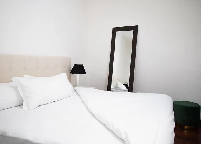 Apartment Hosting Dreams Attics - Duomo *